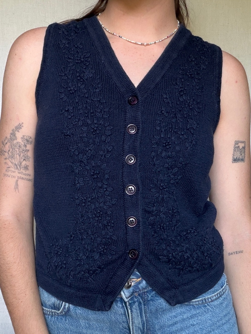 Vintage natural fiber navy embroidered appliqué quiet luxury vest tank top - S